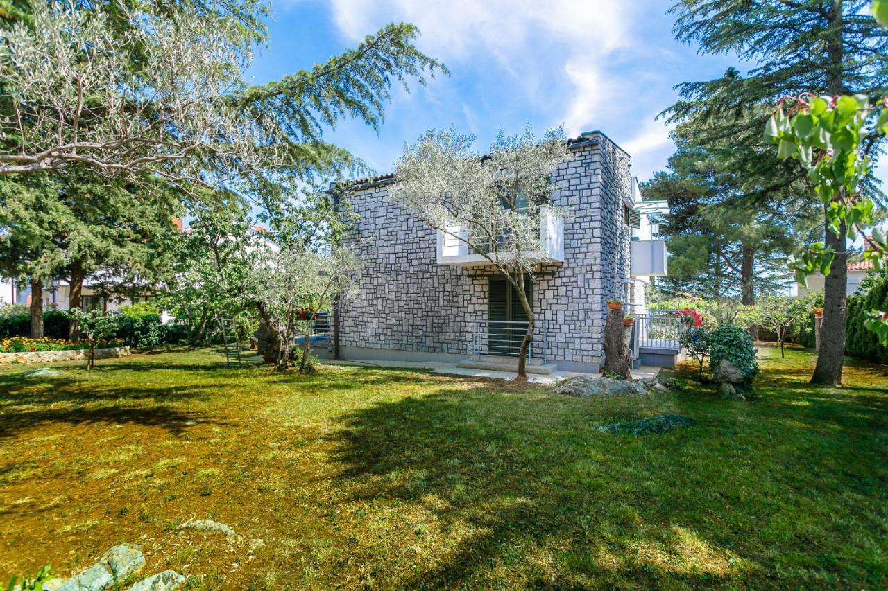 Studios Nada Krk Town Exterior photo